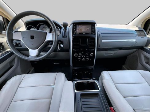 Used 2008 Dodge Grand Caravan SXT FWD image 14