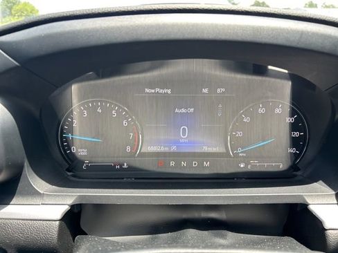 Used 2021 Ford Explorer XLT w/ Class III Trailer Tow Package AWD/4WD image 10