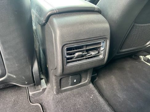 Used 2025 Lincoln Corsair Grand Touring AWD/4WD image 24