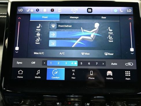 Used 2022 Jeep Grand Cherokee L Overland w/ Luxury Tech Group IV AWD/4WD image 42