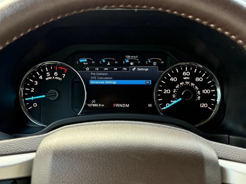 Used 2019 Ford F150 Lariat RWD image 12