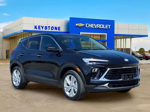 Used 2025 Buick Encore GX Preferred FWD image 1