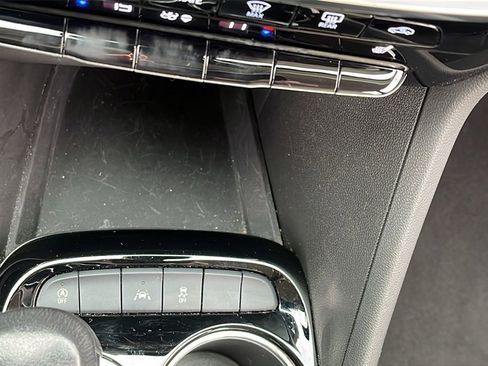 Used 2024 Buick Encore GX Avenir w/ Avenir Convenience Package image 28