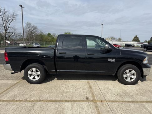Used 2023 RAM 1500 Classic SLT w/ Trailer & Traction Group image 3