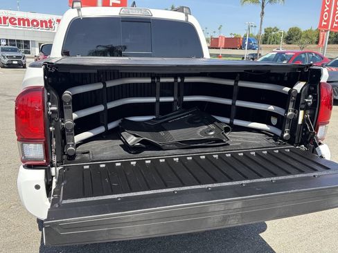 Certified 2018 Toyota Tacoma TRD Sport w/ Technology Package RWD image 20