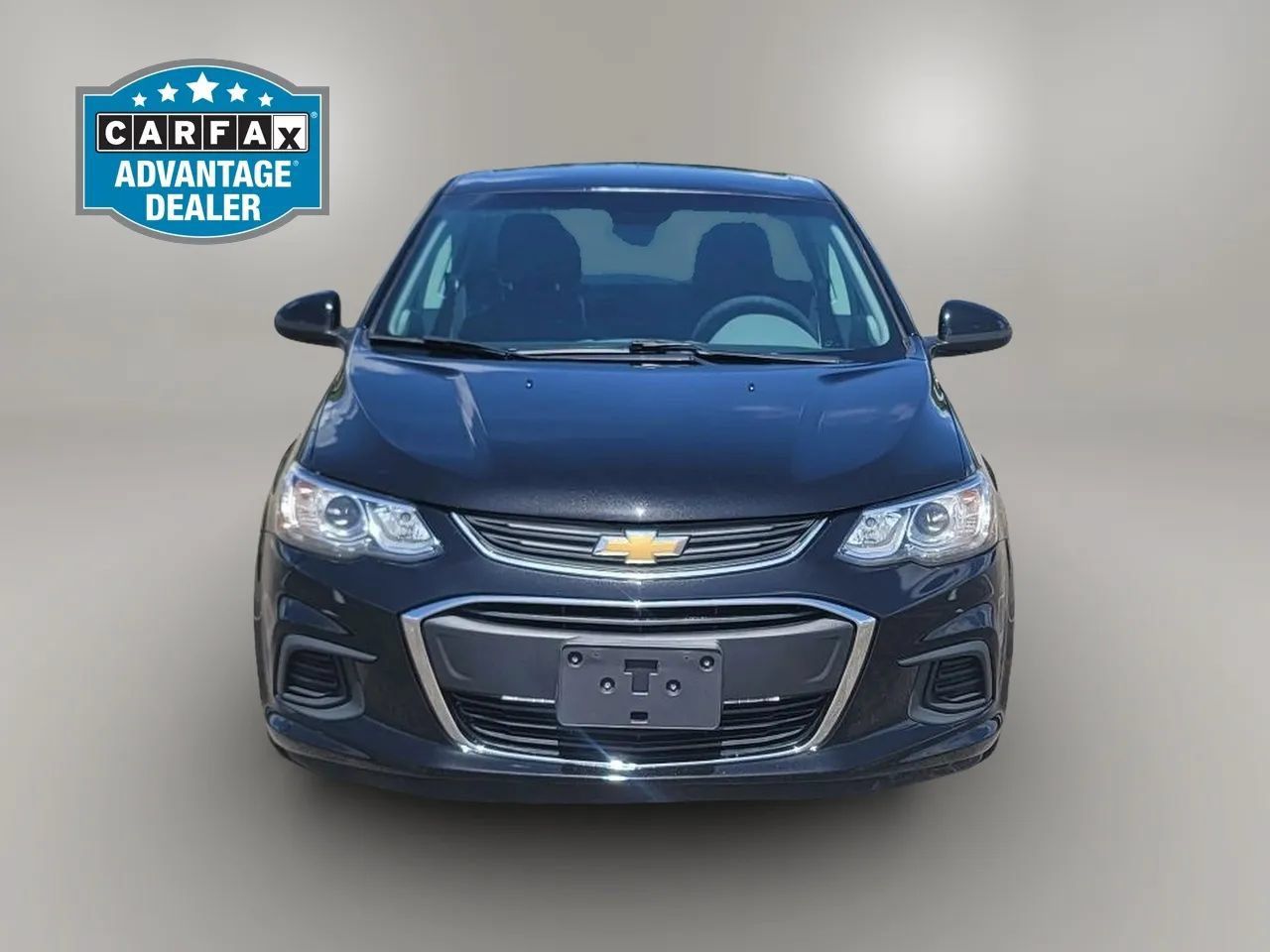 Used 2017 Chevrolet Sonic LT FWD image 2