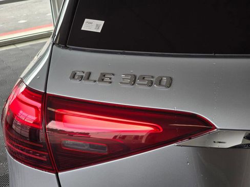 Used 2025 Mercedes-Benz GLE 350 4MATIC image 13