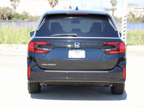 New 2026 Honda Odyssey EX-L image 7