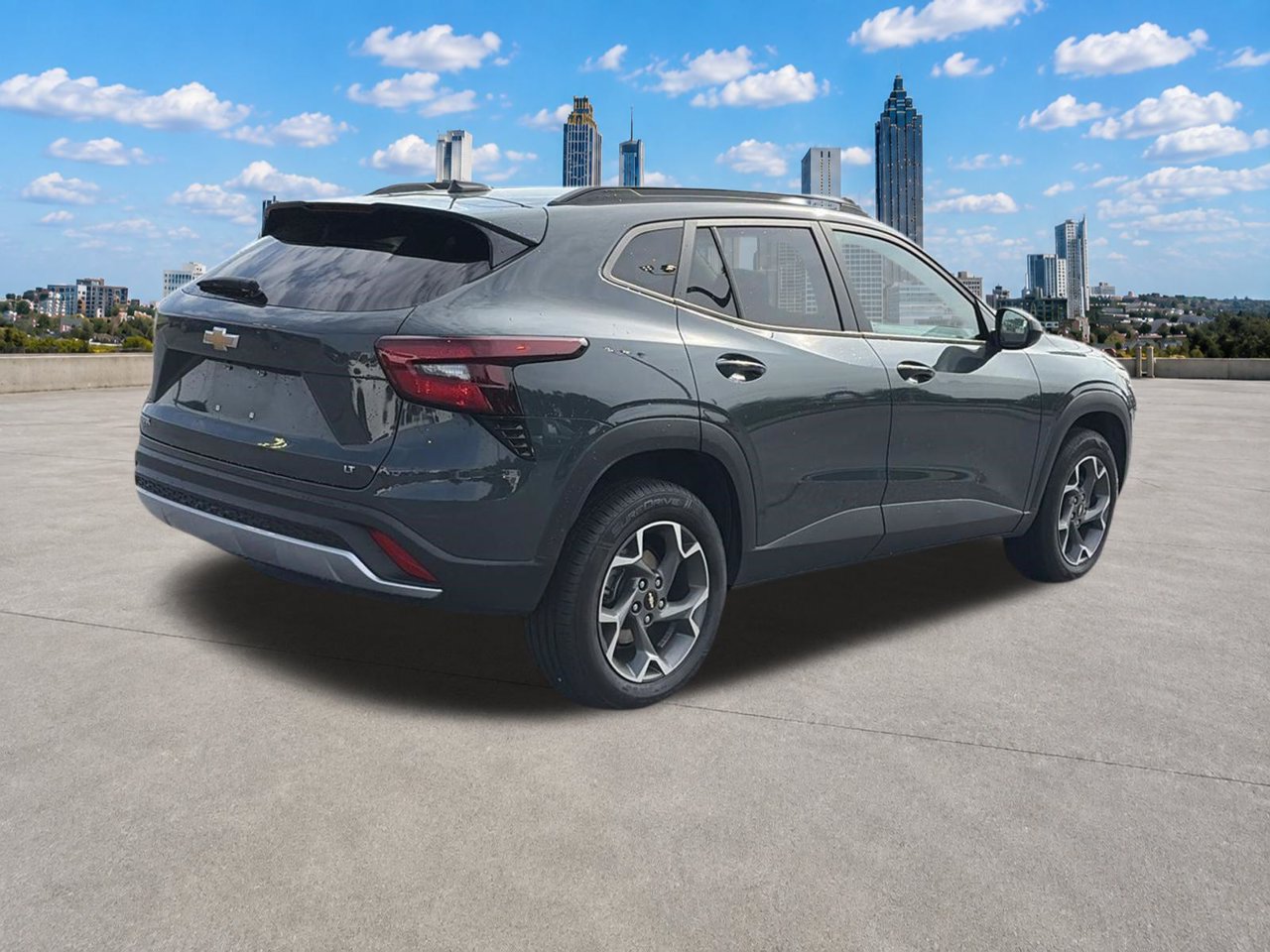 Used 2025 Chevrolet Trax LT FWD image 5