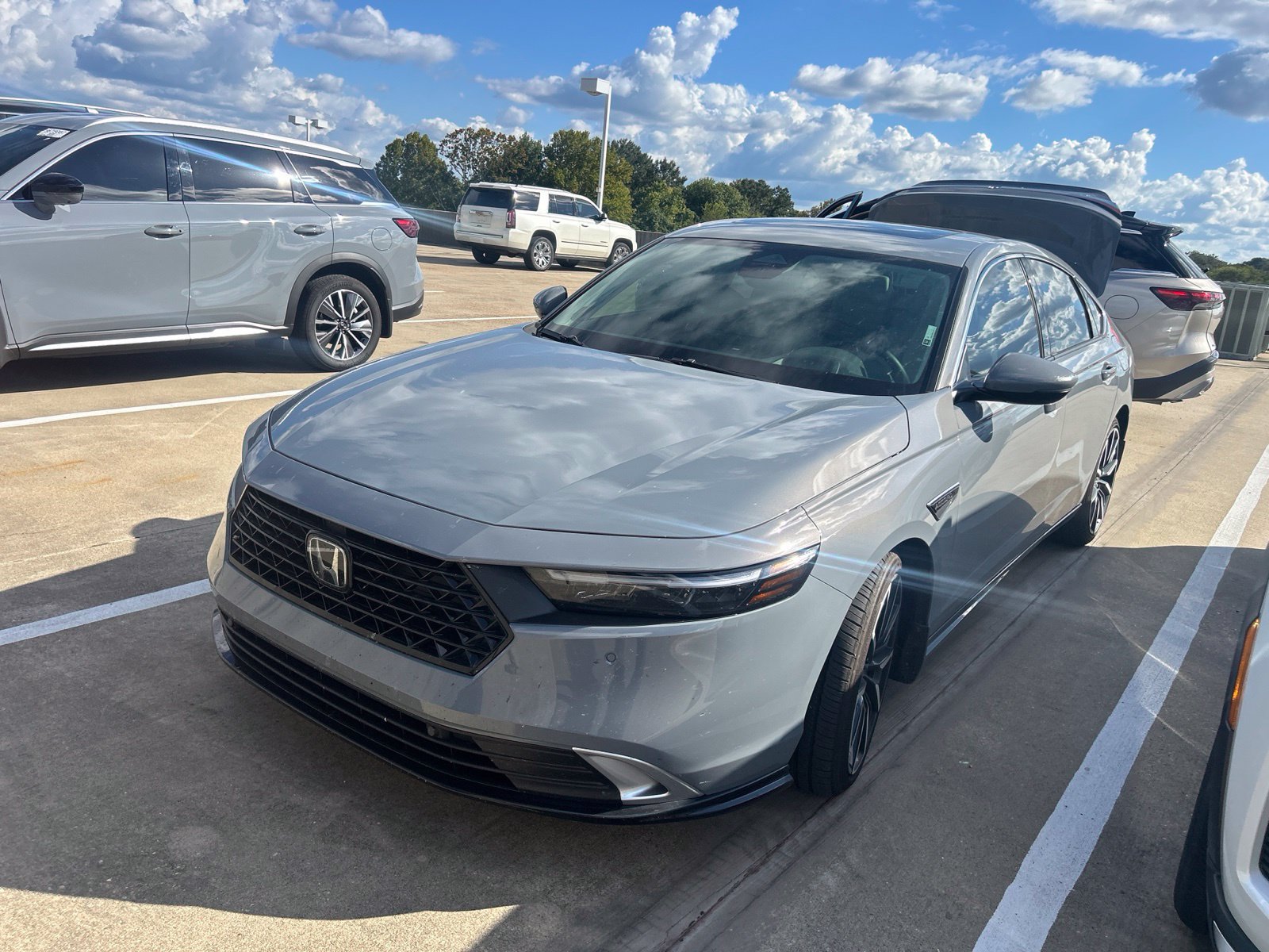 Used 2025 Honda Accord Touring image 3
