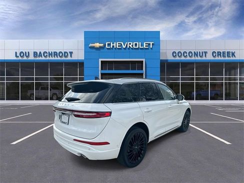 Used 2022 Lincoln Corsair Reserve w/ Luxury Package image 8