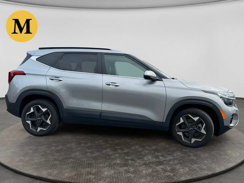 Used 2024 Kia Seltos EX AWD/4WD image 6