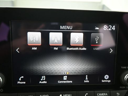 Used 2025 Nissan Pathfinder SV AWD/4WD image 33