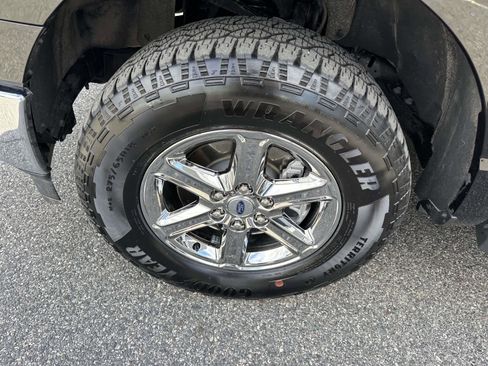 Used 2025 Ford F150 XLT w/ Equipment Group 301A Standard AWD/4WD image 8