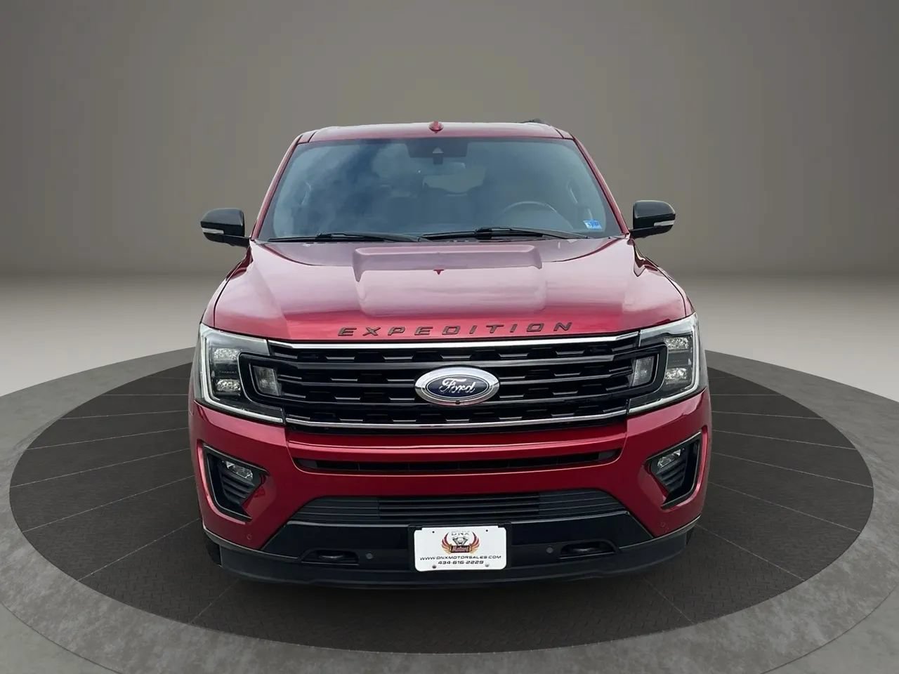Used 2019 Ford Expedition Limited w/ Equipment Group 303A AWD/4WD image 8