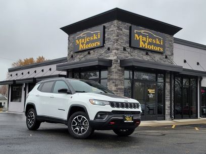 Used 2024 Jeep Compass Trailhawk