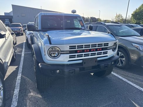Used 2025 Ford Bronco Heritage Edition image 3
