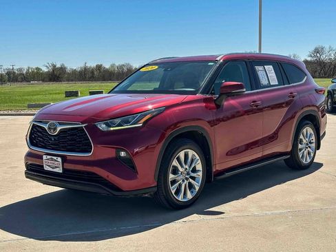 Used 2020 Toyota Highlander Limited image 7