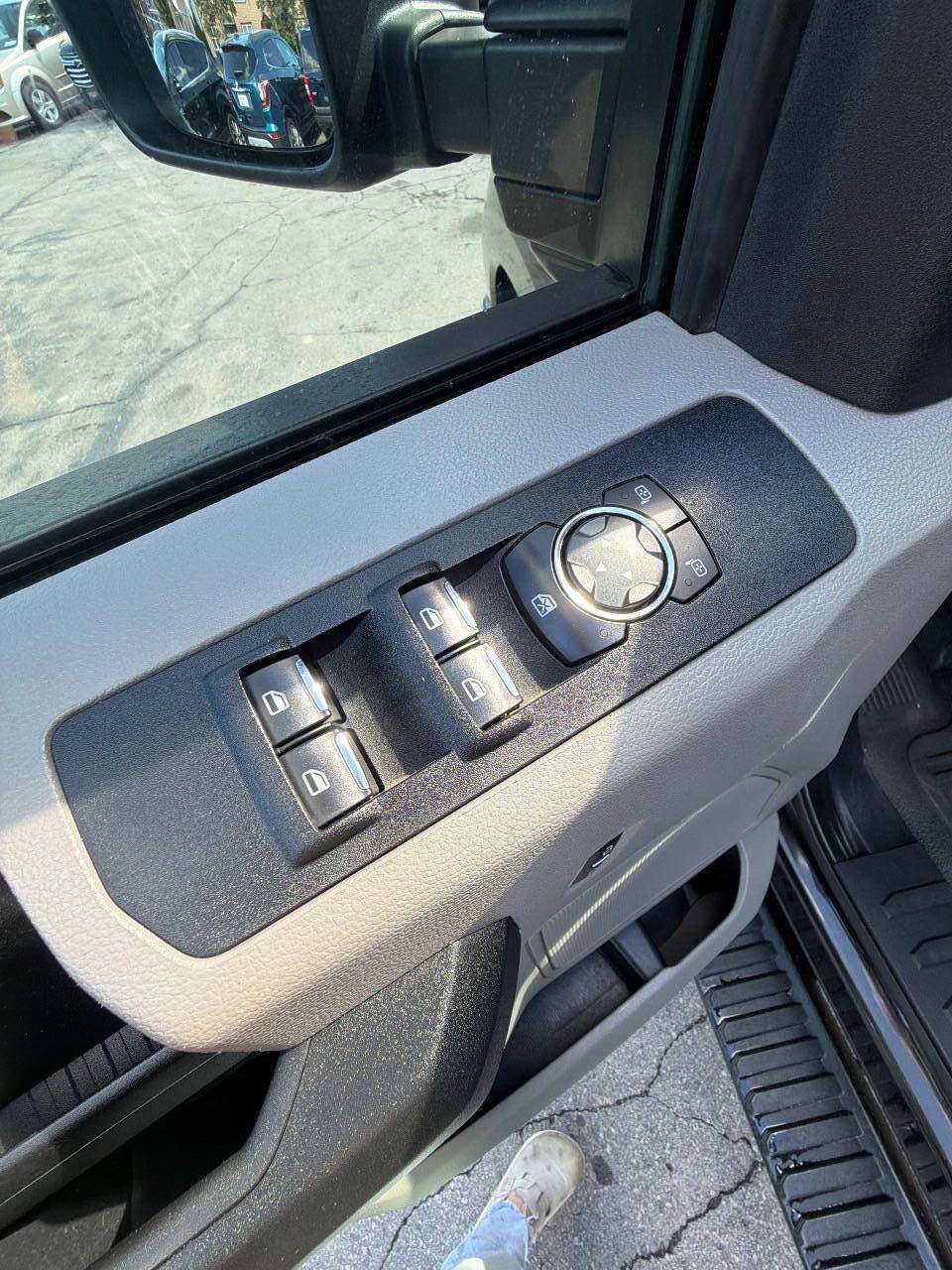 Used 2019 Ford F250 XL w/ Power Equipment Group AWD/4WD image 19