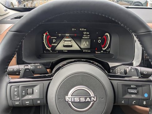 New 2025 Nissan Pathfinder Platinum w/ Cargo Package image 31