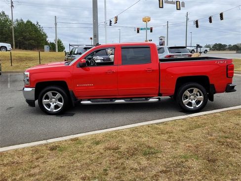 Used 2018 Chevrolet Silverado 1500 LT w/ All Star Edition image 4