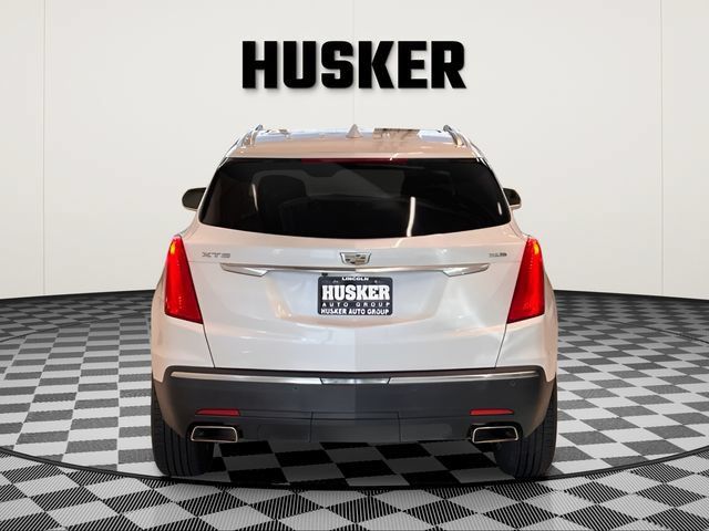 Used 2017 Cadillac XT5 Luxury FWD image 7