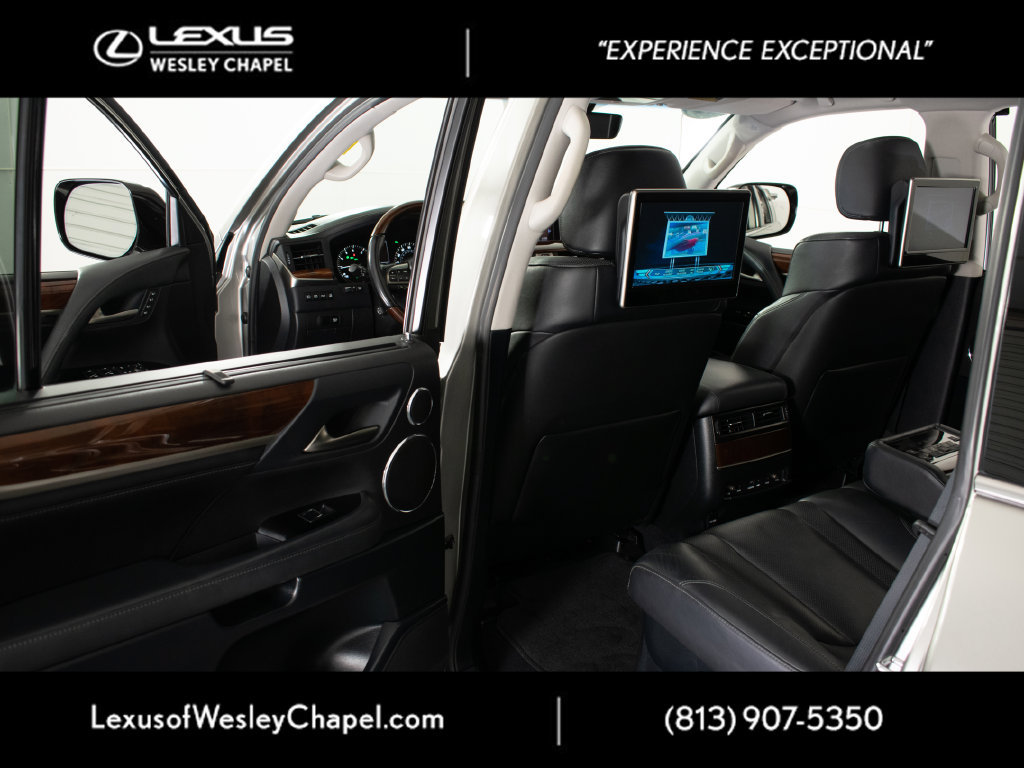 Used 2016 Lexus LX 570 4WD w/ Luxury Package image 16