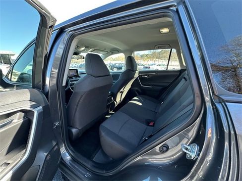 Used 2024 Toyota RAV4 XLE image 18