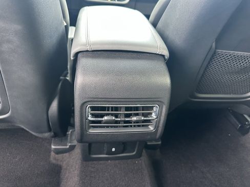 Used 2021 Lincoln Corsair AWD w/ Premium Package image 22