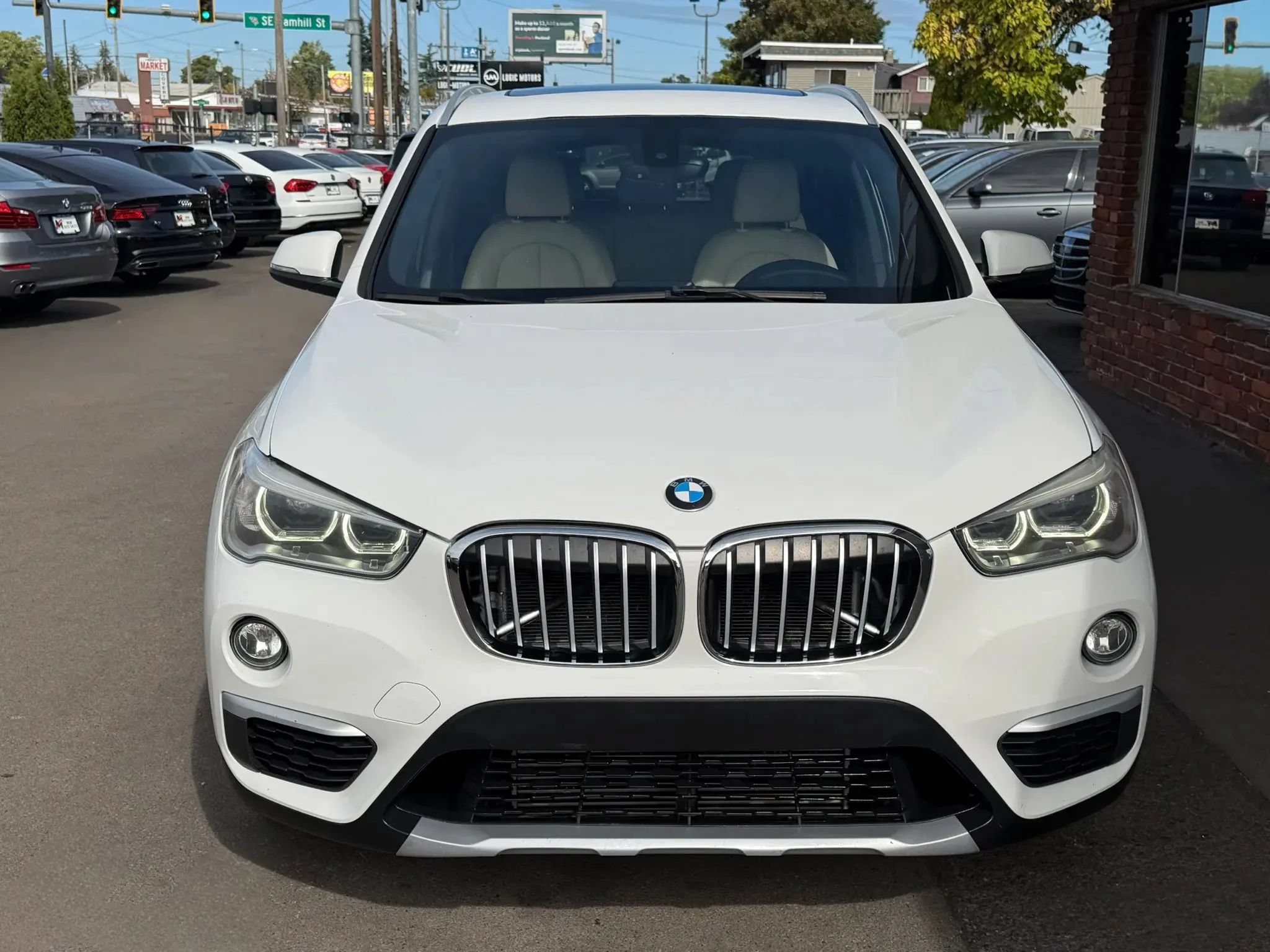 Used 2018 BMW X1 xDrive28i AWD/4WD image 8