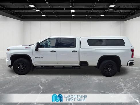 Used 2022 Chevrolet Silverado 2500 LTZ w/ LTZ Plus Package AWD/4WD image 2