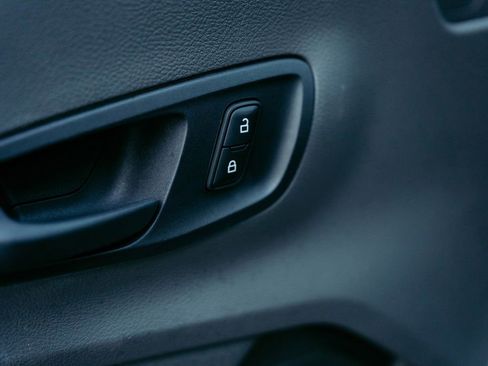 Used 2020 Ford Transit 150 Base image 21