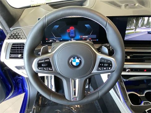 New 2026 BMW X7 M60i image 17