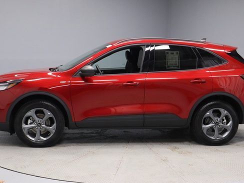 Certified 2025 Ford Escape ST-Line w/ Cold Weather Package image 8