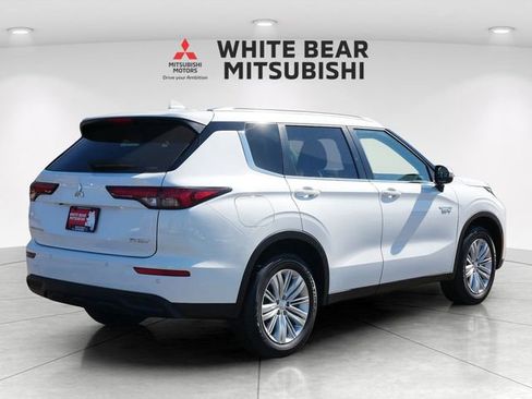 Used 2025 Mitsubishi Outlander ES AWD/4WD image 7