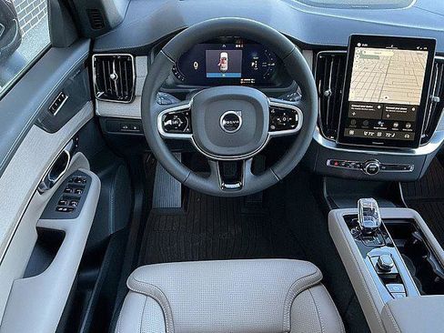 New 2026 Volvo XC90 T8 Ultra w/ Protection Package Premier AWD/4WD image 5