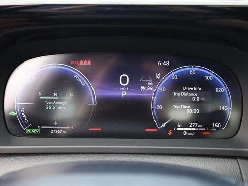 Used 2025 Toyota Crown AWD/4WD image 10
