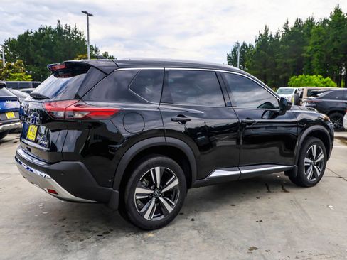Used 2023 Nissan Rogue Platinum w/ Platinum Premium Package FWD image 10