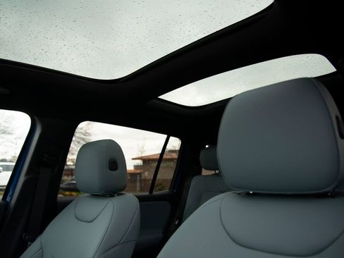 New 2026 Mercedes-Benz GLB 250 GLB 250 image 12