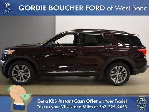 Certified 2022 Ford Explorer XLT w/ Equipment Group 202A image 2