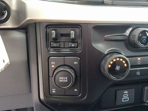 Used 2024 Ford F350 XL w/ Snow Plow Prep Package image 43