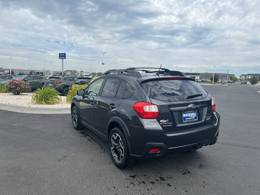 Used 2016 Subaru Crosstrek 2.0i Premium AWD/4WD image 3
