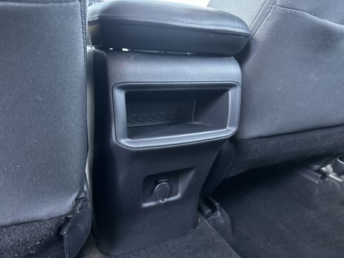 Used 2020 Toyota RAV4 LE w/ All Weather Liner Package AWD/4WD image 28