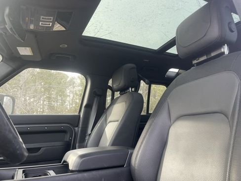 Certified 2024 Land Rover Defender 110 X-Dynamic SE image 3