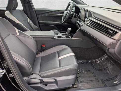 Used 2025 Toyota Camry SE image 19