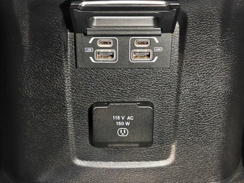 Used 2021 Jeep Wrangler Unlimited Sahara w/ Uconnect 4C Nav & Sound Group AWD/4WD image 28