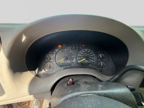 Used 2000 GMC Sonoma SLS w/ SLS Super Spec Pkg 3 RWD image 16