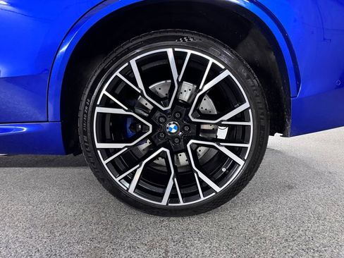 Used 2022 BMW X5 M w/ Executive Package AWD/4WD image 16