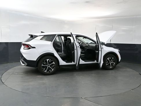 Used 2024 Kia Sportage EX FWD image 26