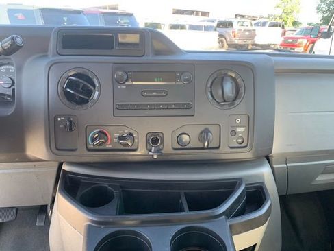 Used 2013 Ford E-250 and Econoline 250 w/ PWR Group RWD image 29
